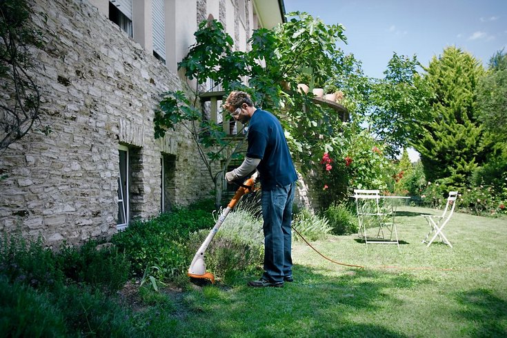 STIHL FSE31 Electric Trimmer - Image 2
