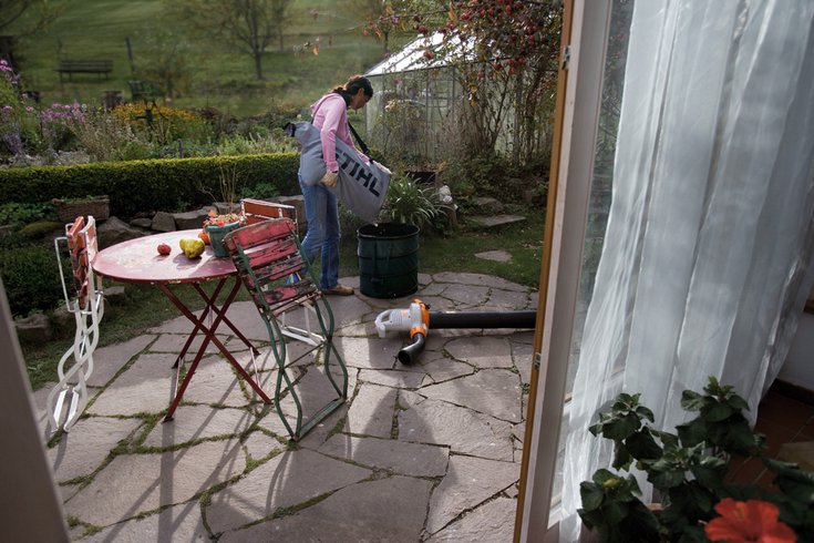 STIHL SHE71 Blower / Vacuum Shredder - Image 2